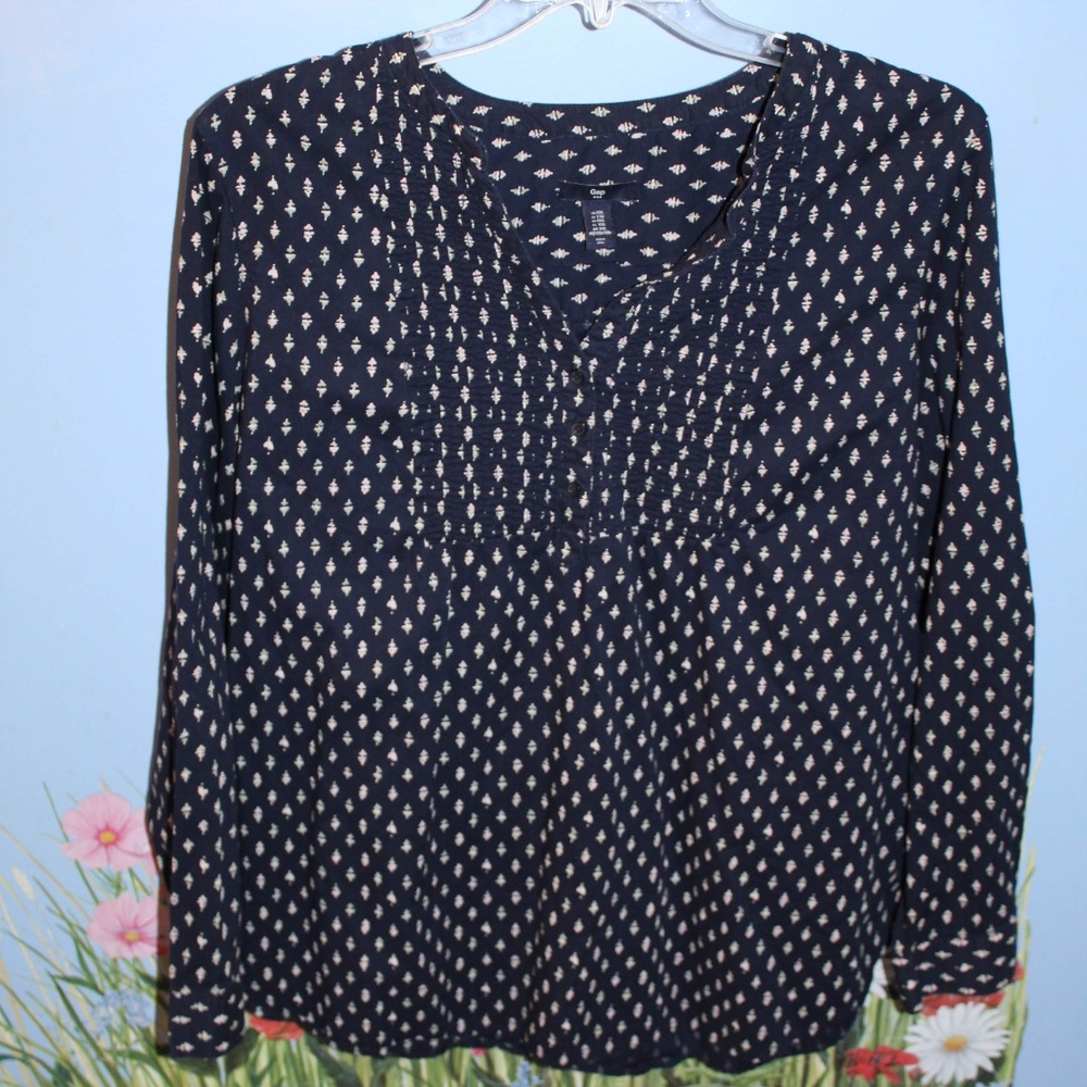 Gap Long Sleeve w/h Tribal (ish?) Print Shirt